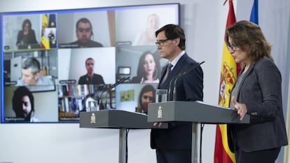 Salvador Illa y Teresa Ribera durante una rueda de prensa en La Moncloa.