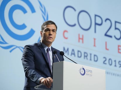 Spanish Prime Minister Pedro Sánchez speaks at COP25.