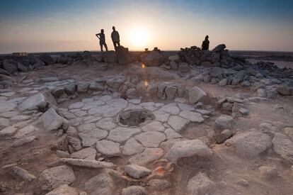 Los trozos de pan fueron hallados en un hogar (centro de la imagen) del yacimiento natufiense de Shubayqa 1.