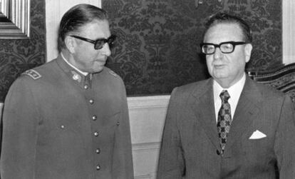 Augusto Pinochet e Salvador Allende, em 23 de agosto de 1973.