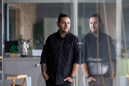 Diego Gallegos, en la sala del restaurante Sollo, en Fuengirola (Málaga).