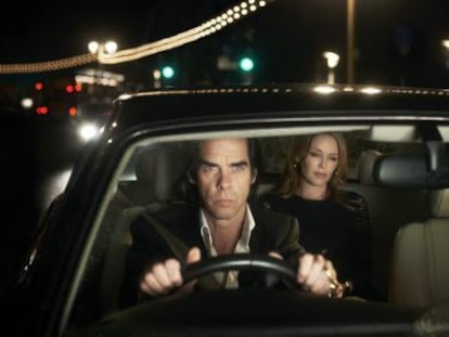 Nick Cave i Kylie Minogue, en un moment de '20.000 días en la Tierra'.