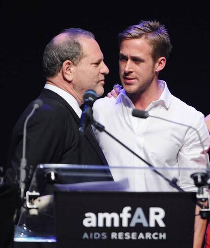 <p>Gosling <a href="http://www.hollywoodreporter.com/news/ryan-gosling-harvey-weinstein-im-deeply-disappointed-myself-being-oblivious-1048186" target="_blank">ha declarado</a> sobre el caso Weinstein: "Estoy decepcionado conmigo mismo por haber permanecido tan ajeno". Y ha añadido: "Es el símbolo de un problema endémico. Los hombres deberían estar del lado de las mujeres y trabajar juntos hasta que haya un verdadero cambio". </p>