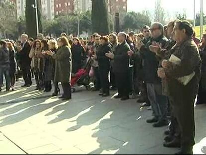 Los vecinos de Mollet del Vallés rinden homenaje al soldado muerto en Afganistán