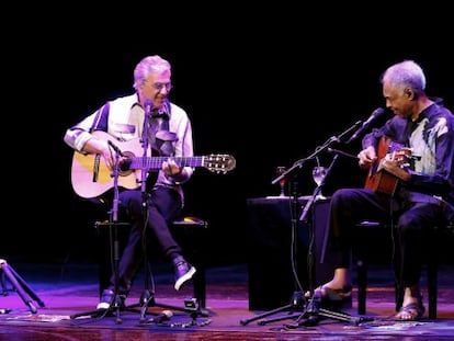 Caetano Veloso e Gilberto Gil no Teatro Real de Madri.