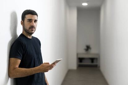 Jorge Díaz, cofundador de Tracer, en la sede de su empresa en Madrid. Díaz y su equipo han ideado una entrada digital para evitar la reventa.