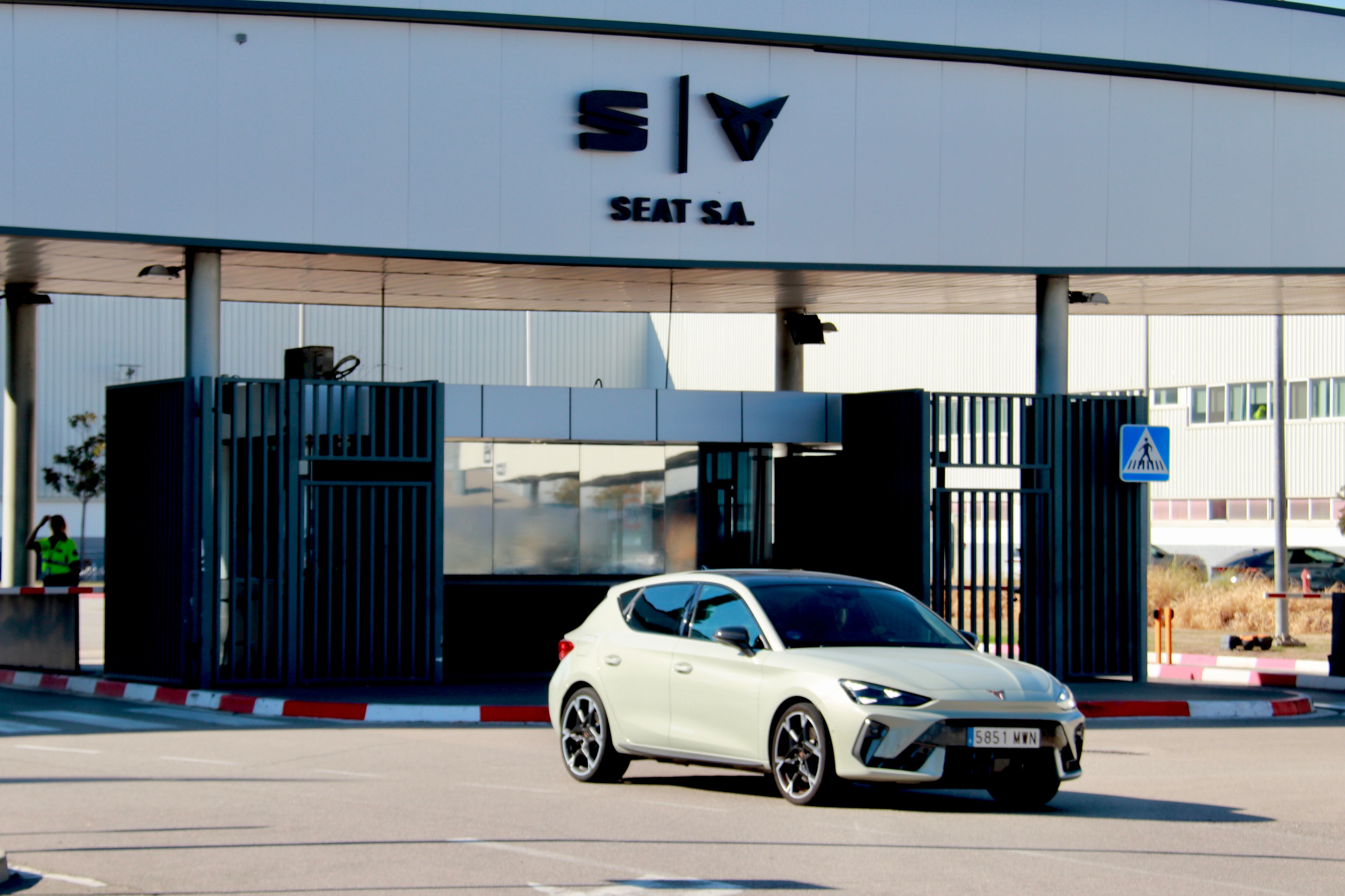 El resultado operativo de Seat cayó un 59% hasta septiembre y la compañía reevaluará las inversiones previstas