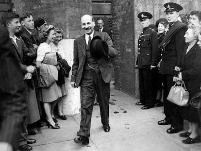 El líder de los laboristas británicos, Clement Attlee, en 1945 en Londres.