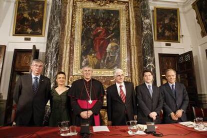 José Manuel Tofiño, presidente de la Diputación de Toledo; Mercedes del Palacio, subsecretaria de Cultura; Braulio Rodríguez Plaza, arzobispo de Toledo; José María Barreda, Presidente de Castilla-La Mancha; Emiliano García-Page, alcalde de Toledo, y Gregorio Marañón y Bertrán de Lis, presidente de la fundación.