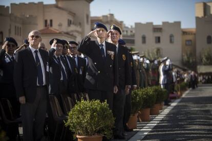 Militares veteranos en el acuartelamiento del Bruc en Barcelona.