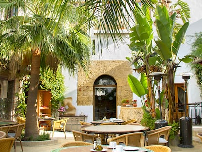 Los 9 mejores restaurantes para cenar en un jardín (que no en una terraza)