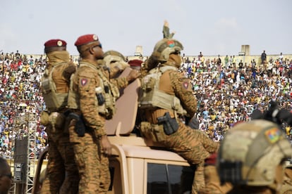 Arrival of the President of Burkina Faso, Ibrahim Traoré, at the Sangoulé Lamizana stadium in Bobo-Dioulasso, during the opening ceremony of the National Culture Week, on April 27.