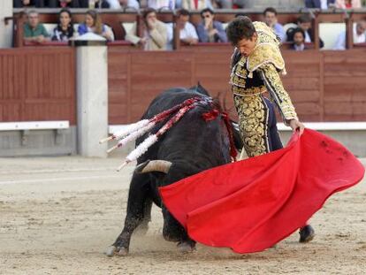 Daniel Luque, con la muleta, ayer por la tarde en las Ventas. 