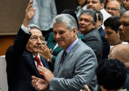 Raúl Castro y Miguel Díaz-Canel, este miércoles en la Asamblea Nacional de Cuba.