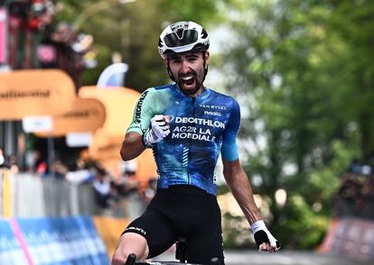 Valentin Paret Peintre durante la décima etapa del Giro de Italia