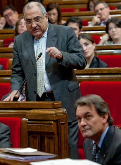 Joaquim Nadal y Artur Mas en la sesión de control en el Parlament.