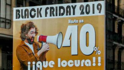 Cartel publicitario del 'Black Friday', el pasado domingo en Madrid.