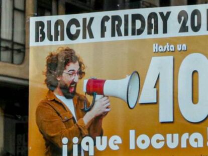 Cartel publicitario del 'Black Friday', el pasado domingo en Madrid.