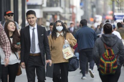 La Ciudad de México envuelta en una capa de contaminación.