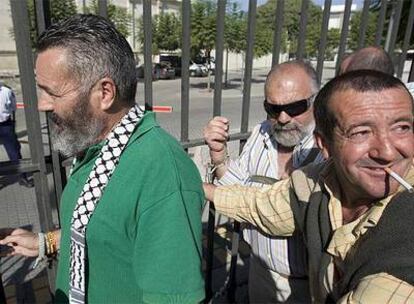 El parlamentario Juan Manuel Sánchez Gordillo durante su acto de protesta