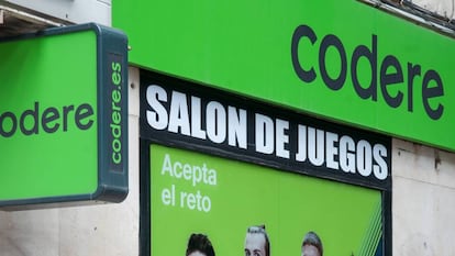 El ‘decreto Garzón’ obliga al juego a reorientar inversiones y al deporte, a buscar nuevos socios