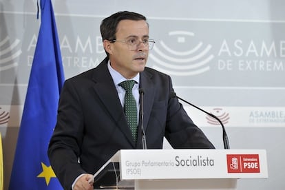 El secretario general del PSOE de Extremadura, Miguel Ángel Gallardo, este jueves durante una rueda de prensa.