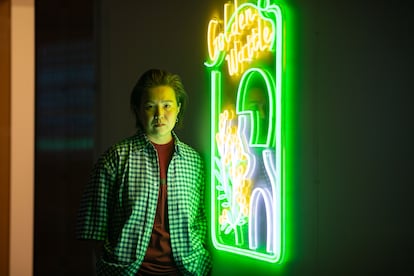 La artista Cao Fei en su exposición 'Cao Fei: My City is Yours' en la Art Gallery of NSW de Sydney en 2024.