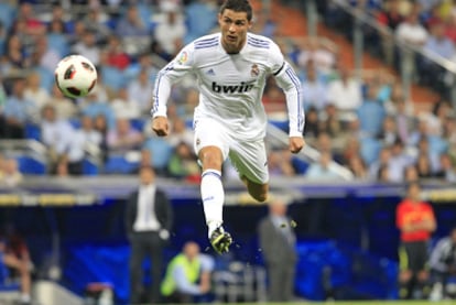 Cristiano Ronaldo shoots on goal during Tuesday night's match against Getafe