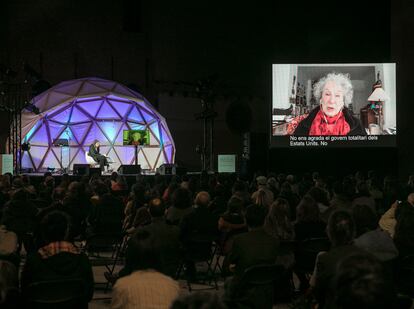 Un momento de la intervención de Margaret Atwood en la Bienal del Pensamiento.
