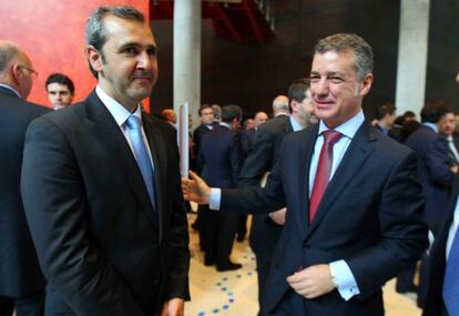 El lehendakari Iñigo Urkullu con el presidente de la patronal vizcaína, Iñaki Garcinuño