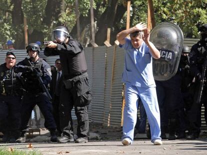 El enfrentamiento en un psiquiátrico de Buenos Aires.