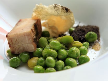Plato con guisantes de Ramón Freixa.