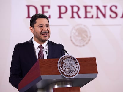 Martí Batres participa en la conferencia matutina del presidente de México, en Palacio Nacional, el 2 de mayo de 2024.