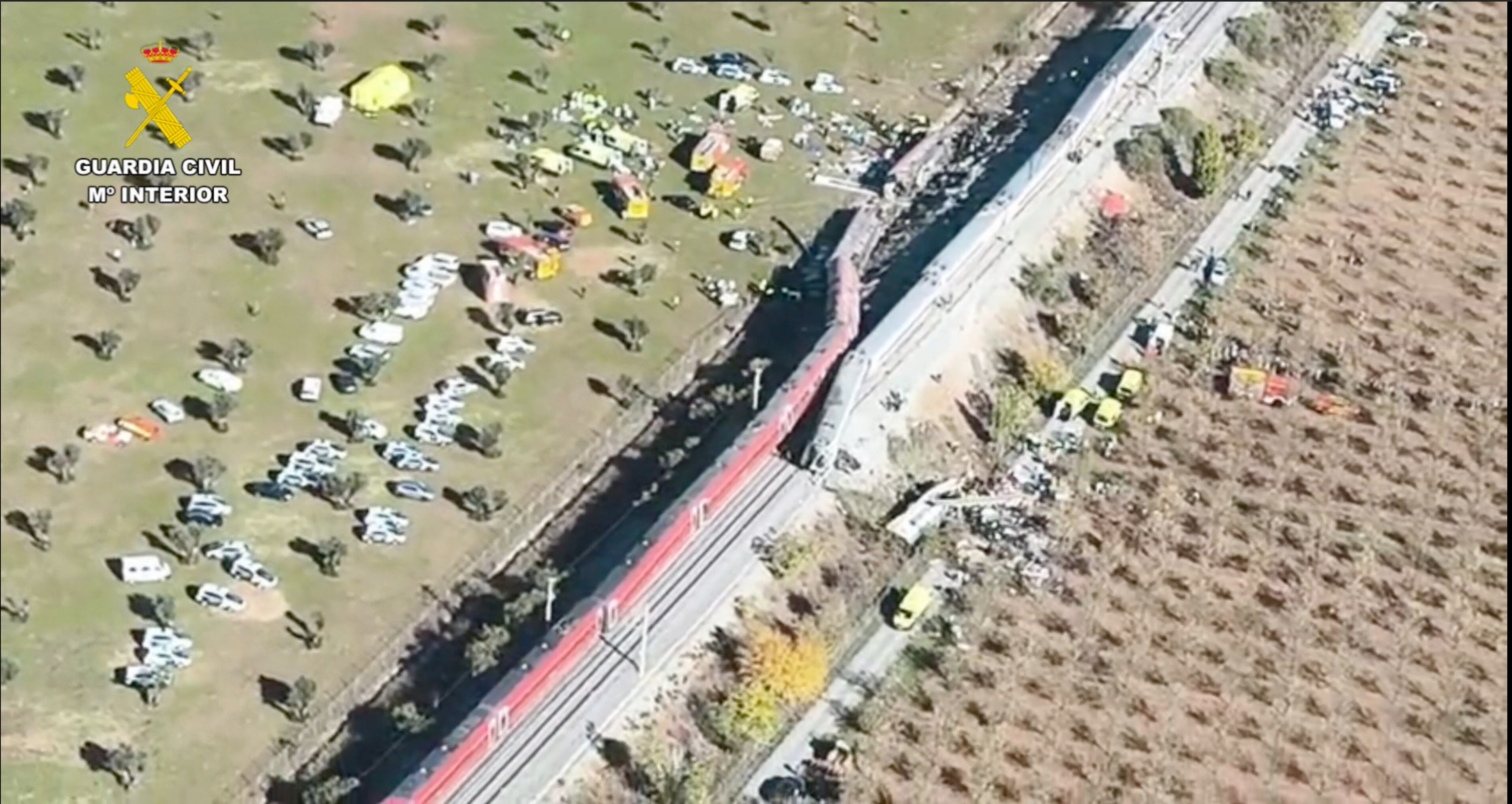 Un error humano a las 8.36: la cadena de fallos y decisiones con las que el Gobierno explica la nueva tragedia en la línea Madrid-Sevilla