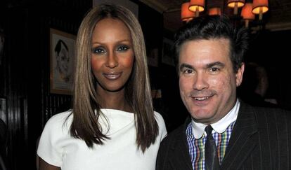 De izquierda a derecha: la modeloa Iman y el periodista Jeffrey Slonim, en 2011.