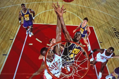 El partido de la NBA entre Utah y Phoenix, disputado en Tokyo en noviembre de 1990.