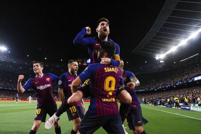 Lionel Messi, del Barcelona FC, celebra la anotación del segundo gol para su equipo en el minuto 75, durante el partido de ida de semifinales de la Liga de Campeones, disputado contra el Liverpool, en el Camp Nou, el 1 de mayo de 2019.