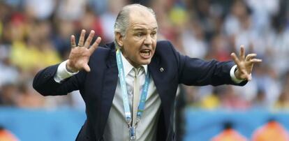 Sabella da indicaciones en el encuentro contra Nigeria