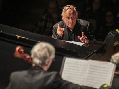 Michael Nyman, ayer durante el concierto en el Auditorio Nacional.