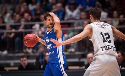 Laprovittola, en un partido con el Zenit.