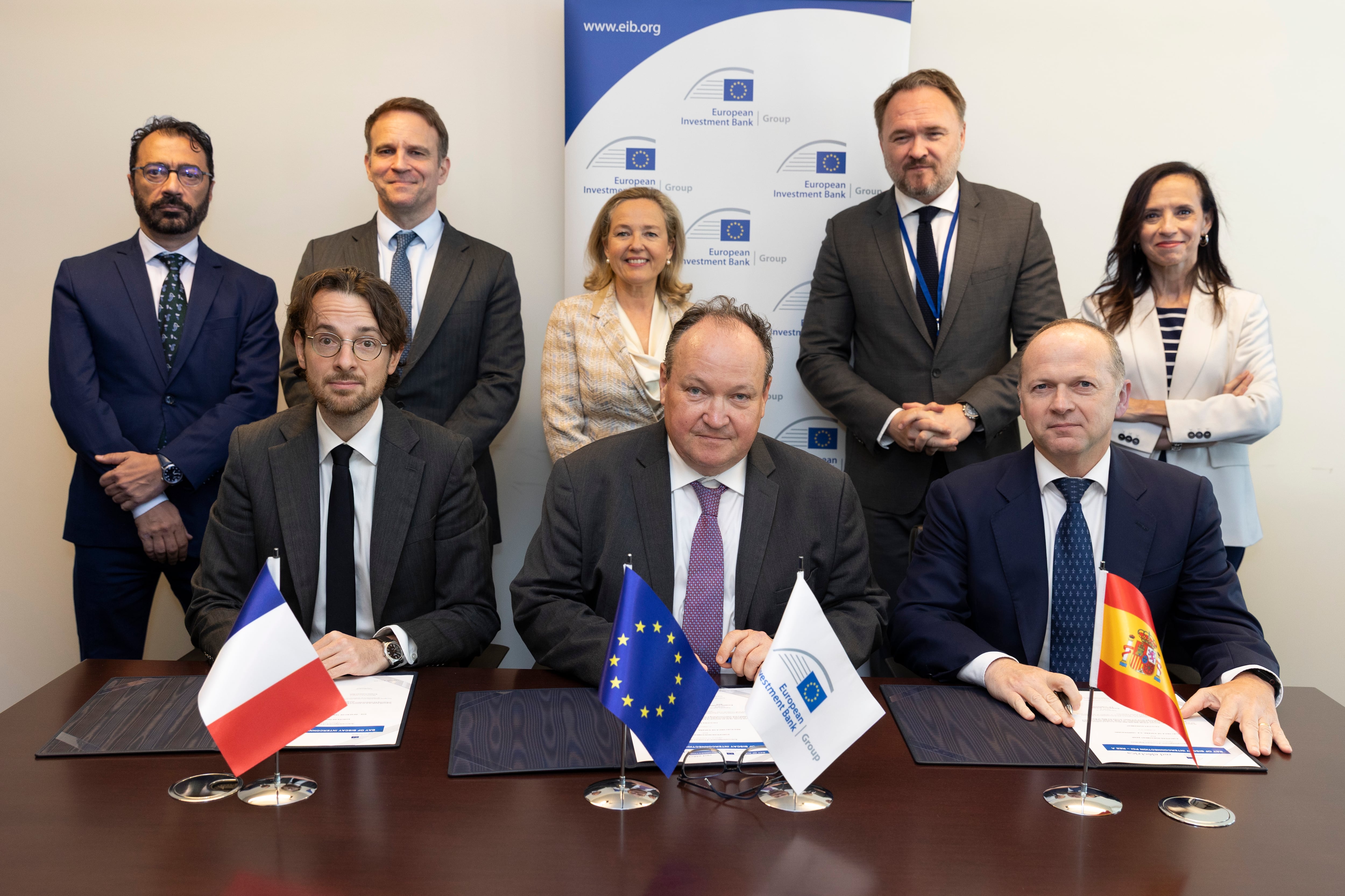 El BEI financiará con 1.600 millones la interconexión eléctrica del golfo de Vizcaya entre España y Francia