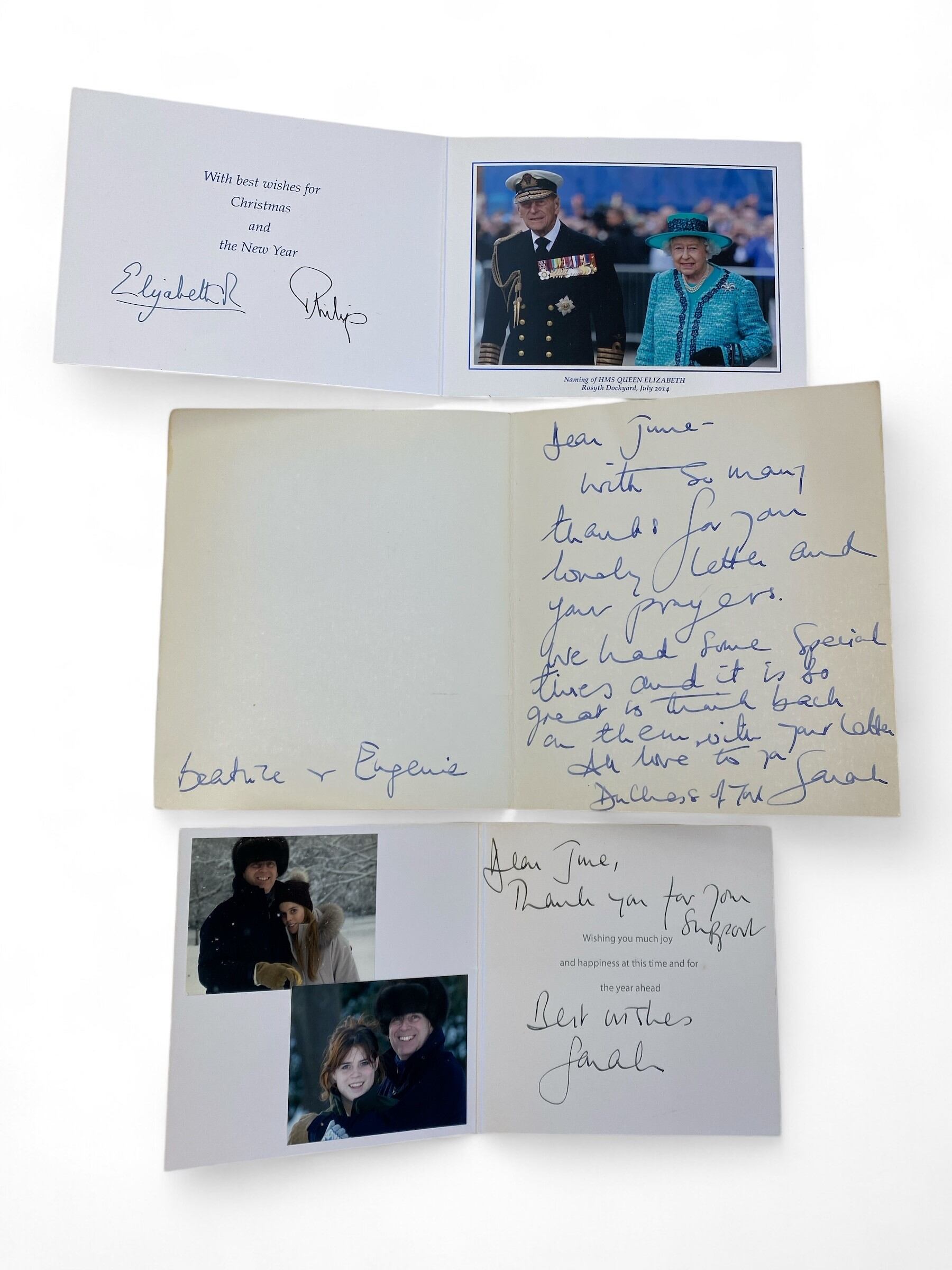 Tarjetas personales de June Guerin escritas y firmadas por la duquesa de York, Sarah Ferguson (foto cedida por la casa de subastas Lay's Auctions).