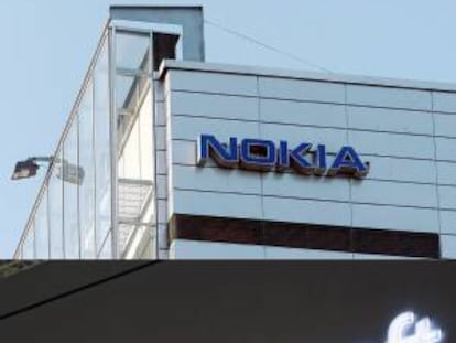 Microsoft pagará 7.200 millones de dólares (5.440 millones de euros) por la compra de la división de dispositivos móviles y las patentes de Nokia, después de que la Comisión Europea (CE) y otros organismo reguladores internacionales hayan autorizado la operación. EFE/Archivo