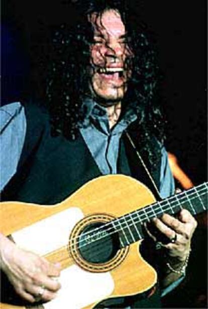 El guitarrista Raimundo Amador, durante un concierto el pasado febrero.