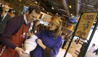 Mar&iacute;a Dolores de Cospedal, en el estand de Castilla-La Mancha en Fitur, el pasado 23 de enero.