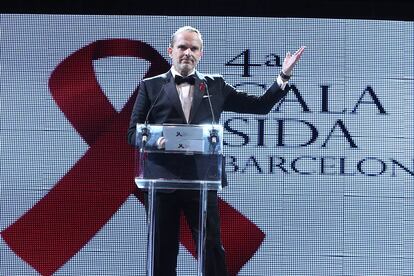 Miguel Bosé: Director y creador de la Gala Sida, y embajador de la Fundación Lucha contra el sida, ha dedicado los últimos diez años a concienciar a la sociedad de la importancia de la prevención. La Gala sida ha recaudado en sus 6 últimas ediciones un total de 3,5 millones de euros, gracias en gran parte a su involucración personal.