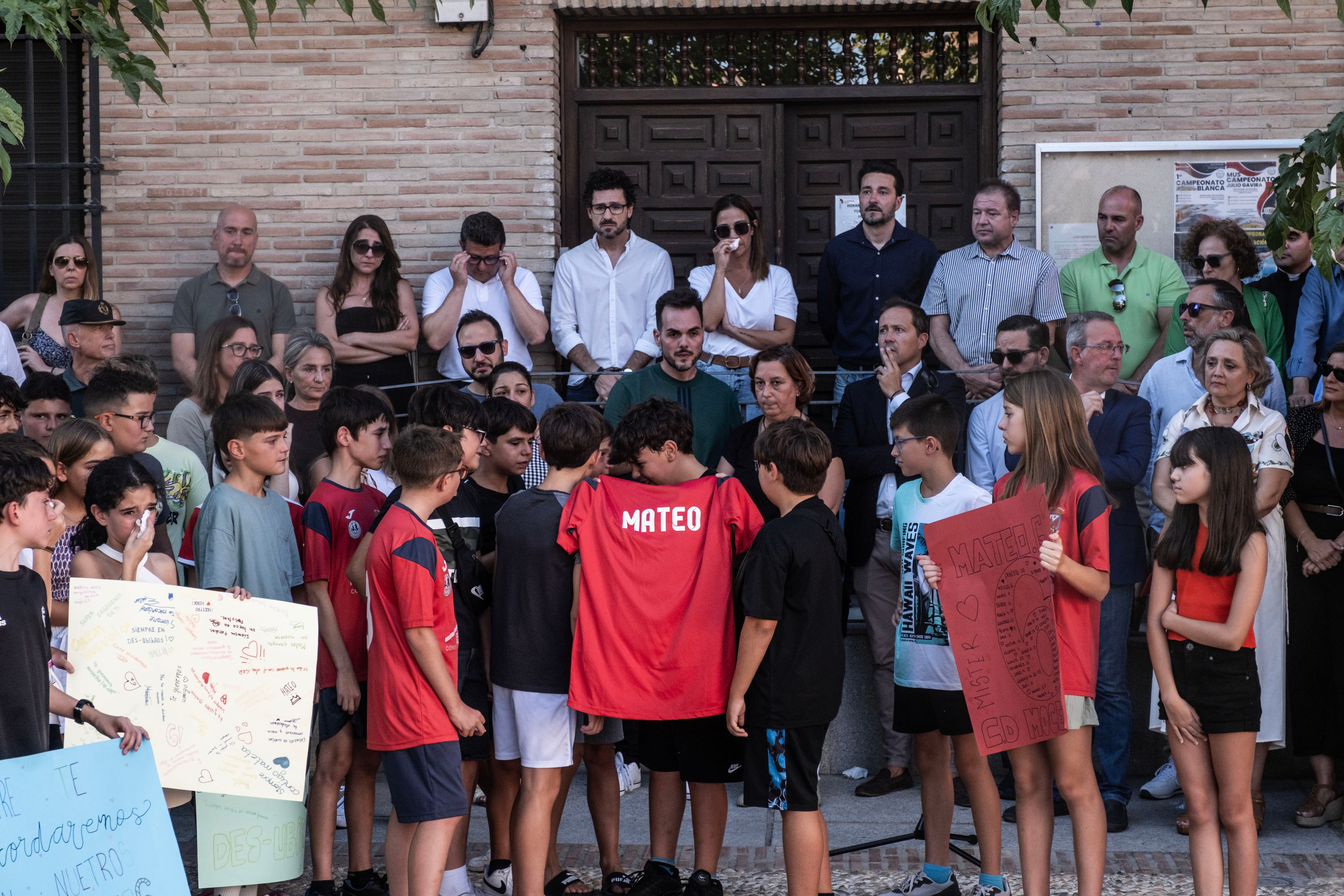 La policía rastrea la zona del crimen a puñaladas del niño de 11 años de Mocejón (Toledo) para hallar a su autor 