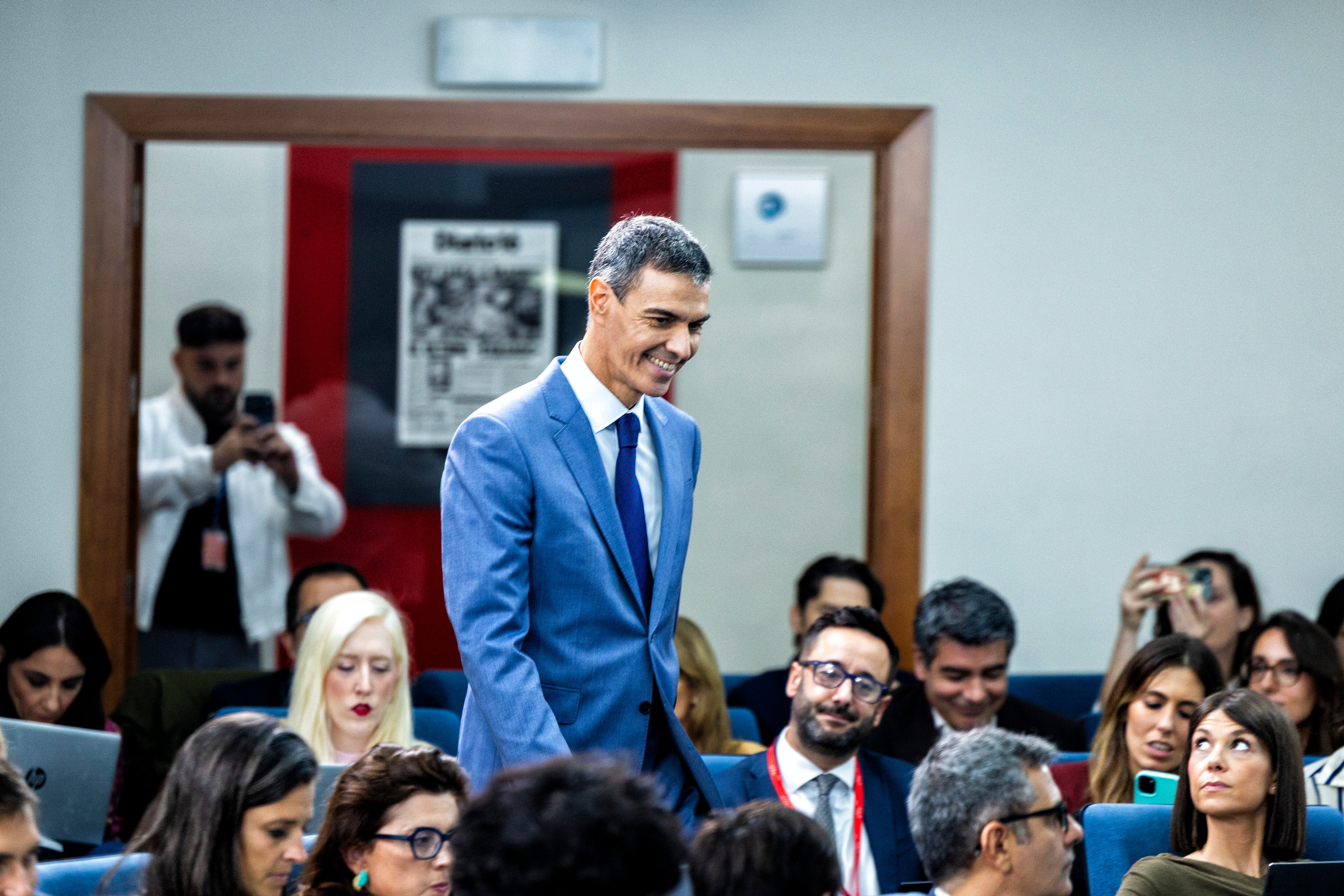 Pedro Sánchez comparece en rueda de prensa, este martes en el Palacio de la Moncloa.