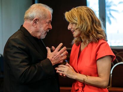 El expresidente brasileño Lula y la vicepresidenta Díaz, este miércoles en el hotel de Río de Janeiro donde se han reunido.