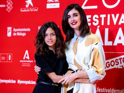 Paz Vega con su hija Ava Salazar, en el Festival de Cine de Málaga el pasado domingo.